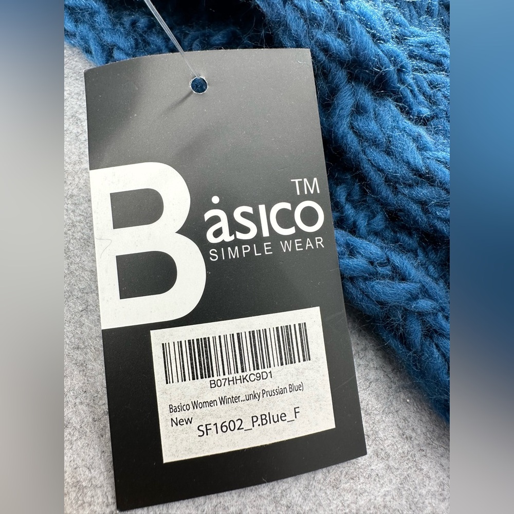 BASICO Simple Wear Chunky Knit Prussian Blue Infinity Scarf Soft Cozy Warm NEW - Picture 3 of 8
